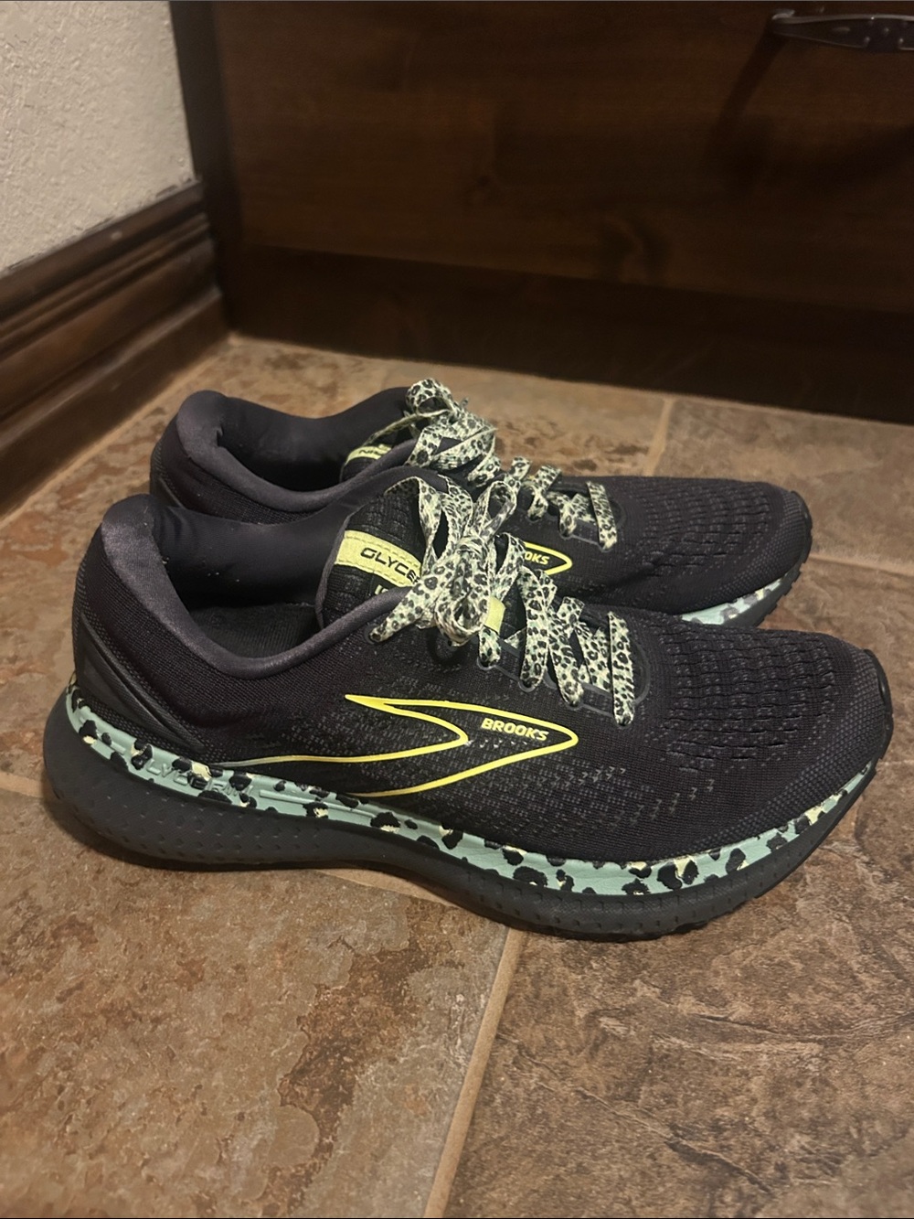 Brooks Black & Mint Patterned Running Shoes